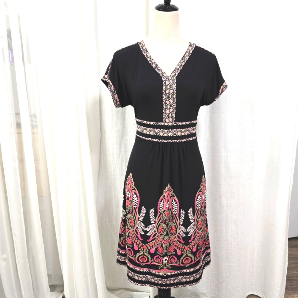 2/$30 Madison Black & Pink Floral Midi Dress Womens‎ Size PM